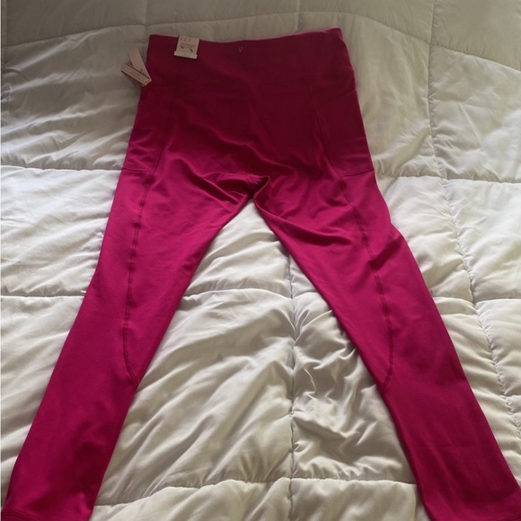 NWT Victoria’s Secret leggings size x large - Picture 2 of 10